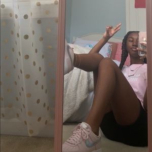 Meet your Posher, Lyana